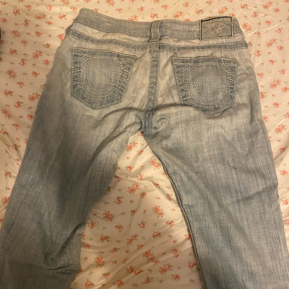 Light wash true religion skinny jeans